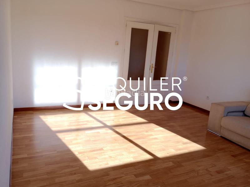 Foto 8ad45609-1629-488a-9761-fe6c241017d7. Rent flat with heating parking in Rosas - Musas Madrid