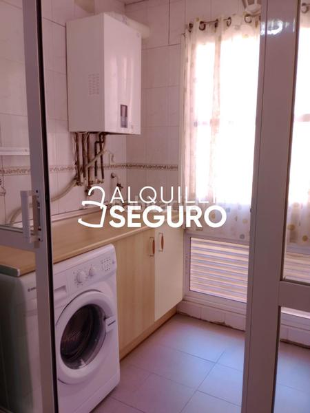 Foto aead67ae-f87a-48ad-80a3-d37e6090ca23. Rent flat with heating parking in Rosas - Musas Madrid