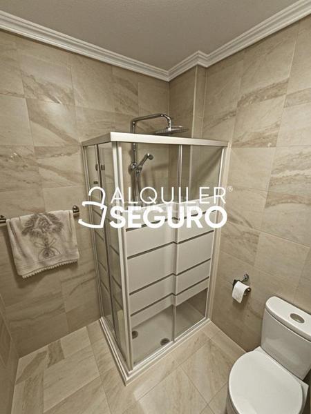 Foto 8138a5c9-fc3f-44fc-9b42-6ccd66b88af9. Location appartement avec chauffage dans Orcasur-12 de Octubre Madrid