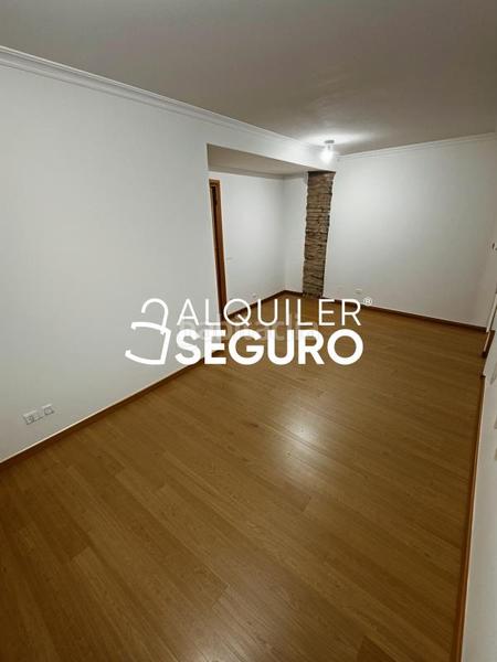 Foto 88c3cf7e-06e7-40df-a254-5fb6a1ed812f. Location appartement avec chauffage dans Orcasur-12 de Octubre Madrid