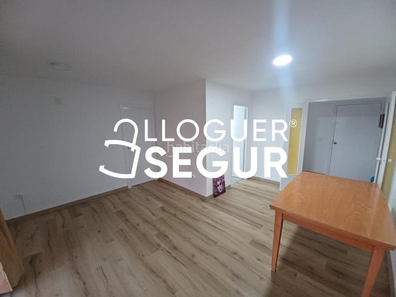 Foto 27dd0ff9-c831-40b3-a22b-47edfe46b633. Alquiler piso  av. barcelona en Malgrat de Mar