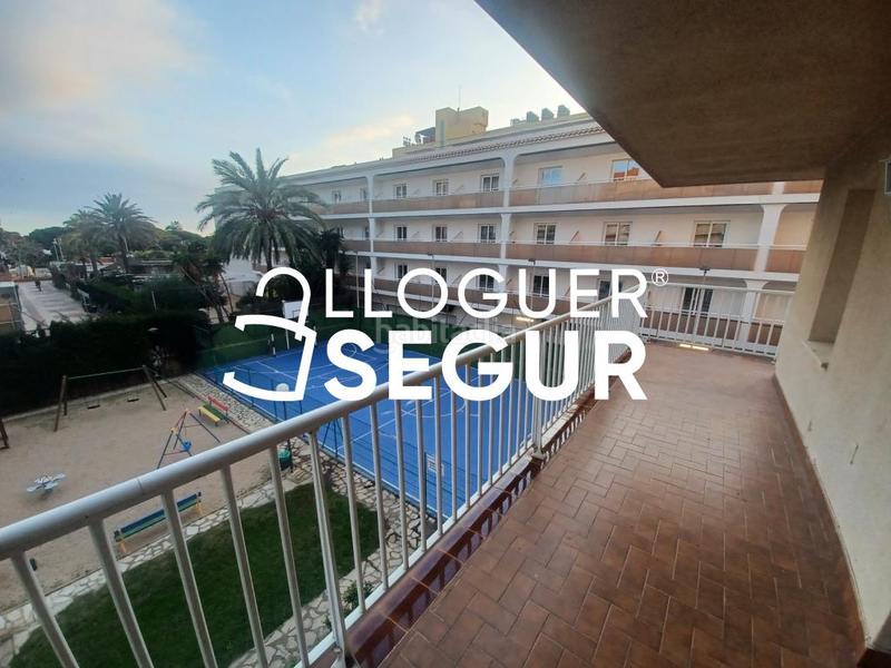 Foto 51a266f7-3266-47ed-9ab9-a0a54000e537. Alquiler piso  av. barcelona en Malgrat de Mar