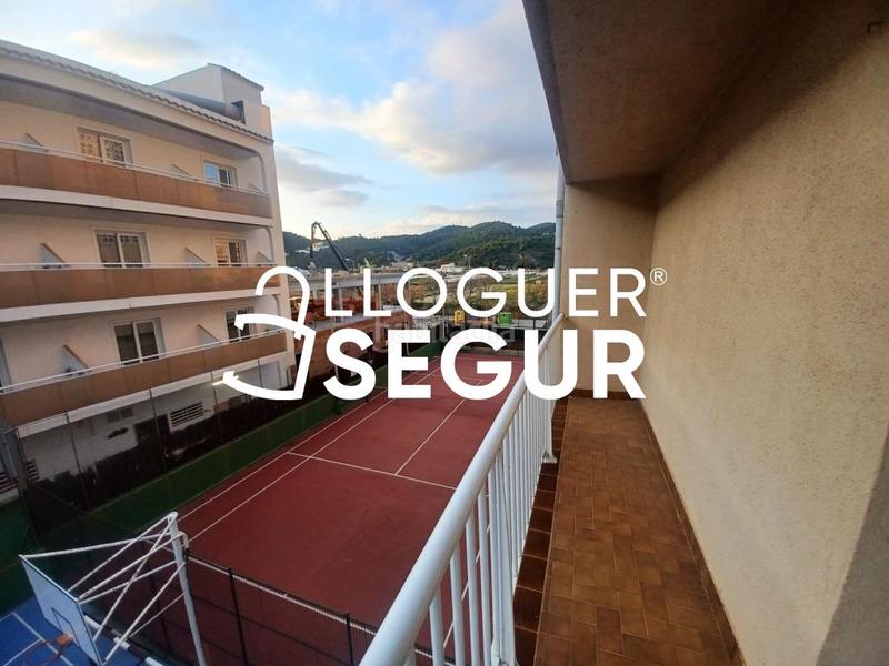 Foto 7019e5db-e82f-4a73-a5c4-2d36ef5dae58. Alquiler piso  av. barcelona en Malgrat de Mar