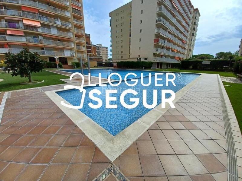 Foto b9f7333e-80dc-49bd-bb28-e9b767e65f59. Alquiler piso  av. barcelona en Malgrat de Mar