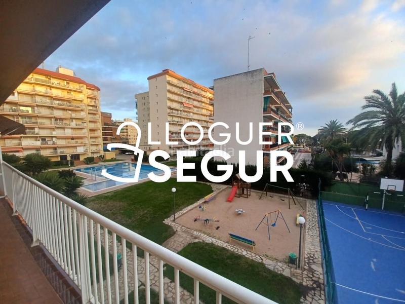 Foto d70c3913-e065-4dd8-bda8-bc497a2d0ca4. Alquiler piso  av. barcelona en Malgrat de Mar