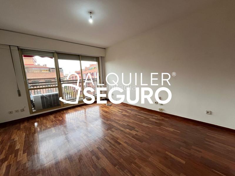 Foto 032d89c5-3426-434d-9d58-1da4038c70fd. Alquiler piso  pso. de la esperanza en Acacias Madrid