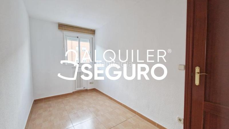 Foto 86312e43-b28a-48b6-a907-0ef03ad7d46c. Affitto appartamento con riscaldamento in Vinateros Madrid