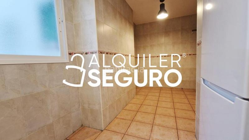 Foto 0b8e0e0e-1510-491a-b7c4-d9256f30be7b. Miete etagenwohnung mit heizung in Vinateros Madrid