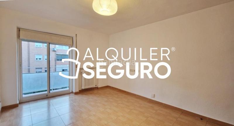 Foto 6ee587d6-4703-4b95-b0e1-3cb9938122e7. Miete etagenwohnung mit heizung in Vinateros Madrid