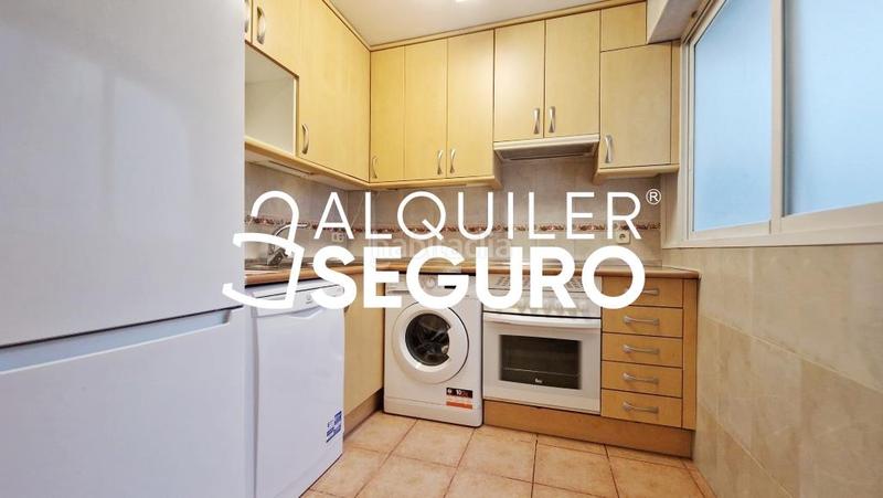 Foto 8148cb96-1c35-4cad-94eb-cd83b71e8eec. Miete etagenwohnung mit heizung in Vinateros Madrid