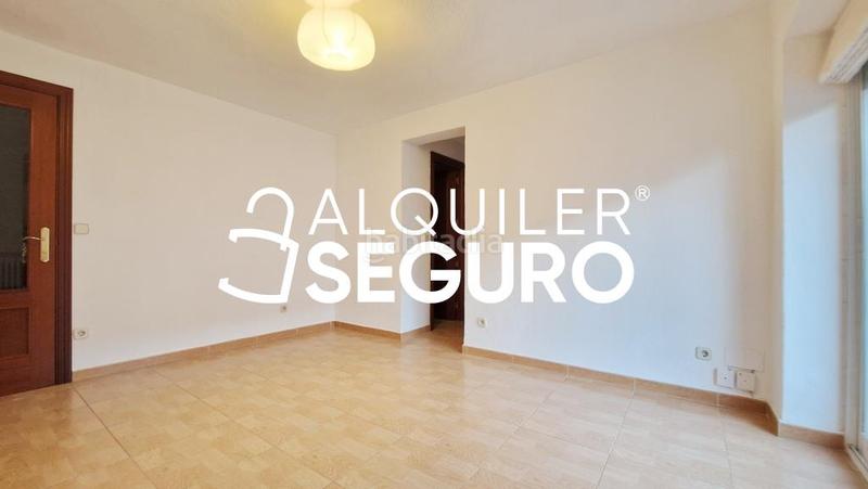 Foto 54a2d0c0-42fd-47cf-969c-5dbdb4325867. Rent flat with heating in Vinateros Madrid