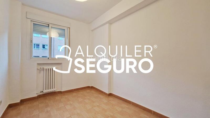 Foto 64132d61-9d4d-4b51-bf22-1f3778558237. Rent flat with heating in Vinateros Madrid
