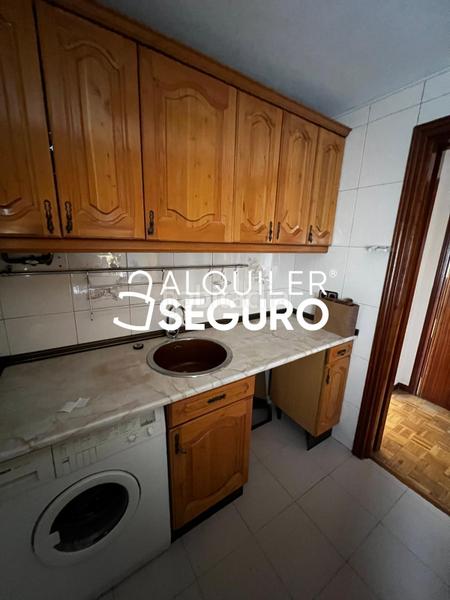 Foto 73e01873-7136-4fd9-ab64-ca0b0144a6ff. Alquiler piso  c de lanuza en Fuente del Berro Madrid