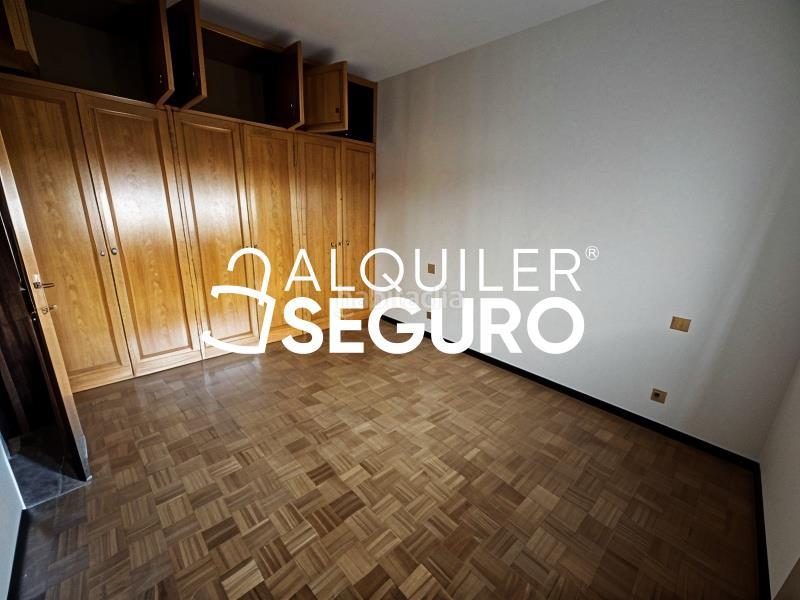 Foto 2d2fc6ba-80eb-4932-9000-181d8a5b11be. Location appartement avec chauffage dans Fuente del Berro Madrid