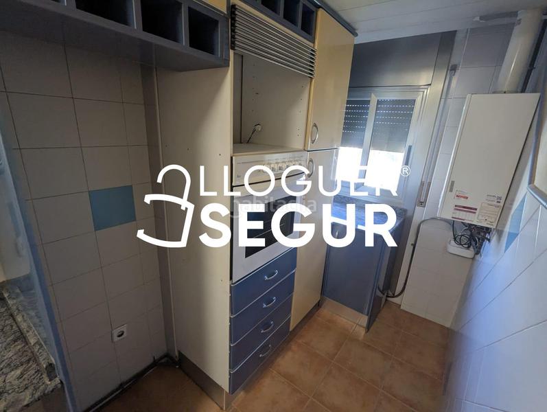 Foto 403573ec-c8b0-4141-acdb-018ee8d3e698. Alquiler piso  c de selva en Porta Barcelona