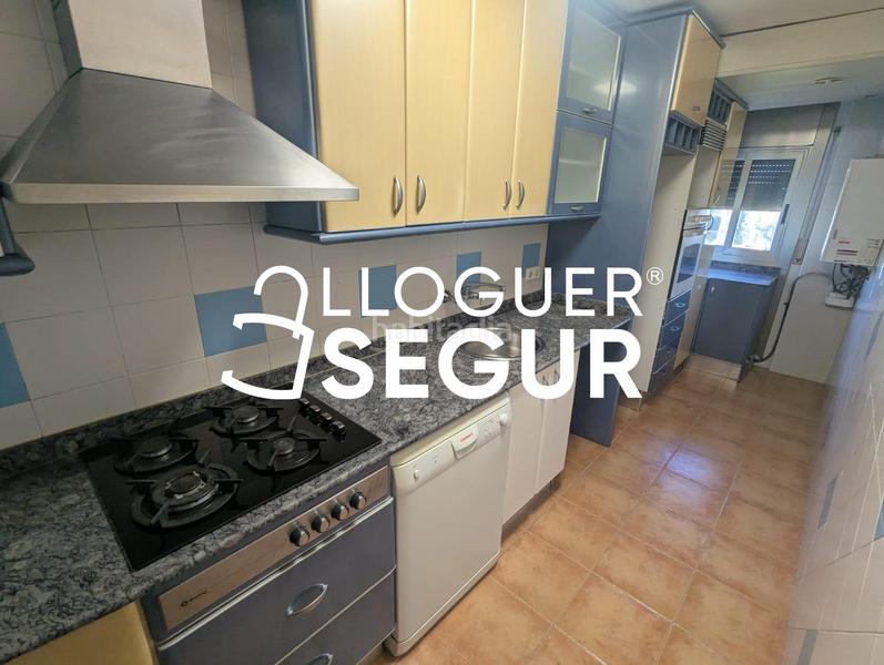 Foto 68ba7556-40e2-4b5e-be69-5ade8fce0fc4. Location appartement avec chauffage dans Porta Barcelona