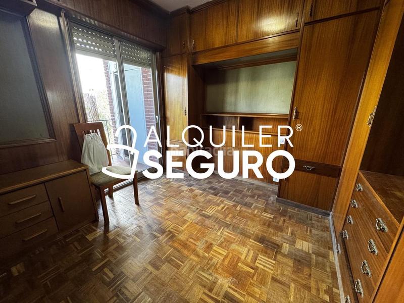 Foto 393bd41c-f6c8-43a0-a333-941e43897adb. Miete etagenwohnung mit heizung in Aluche Madrid