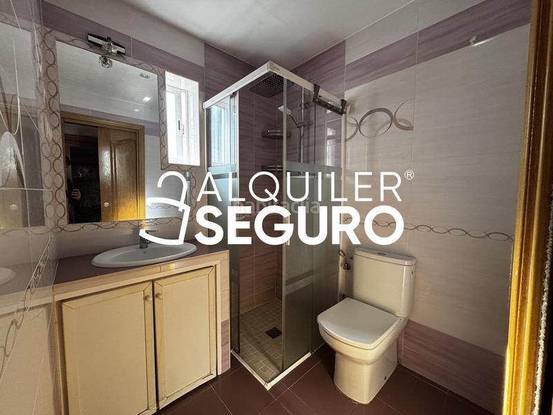 Foto 973c5152-b2fe-4908-820b-c449e7169cd3. Miete etagenwohnung mit heizung in Aluche Madrid