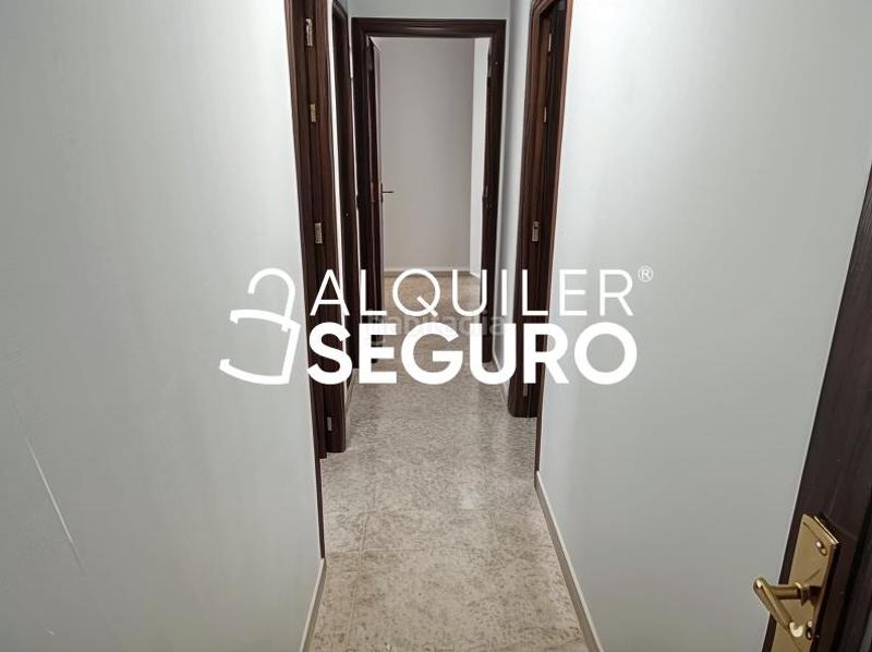 Foto 4d78735e-6fd1-4029-9026-e3da6eef30c7. Alquiler piso  c urbanización parque giralda en Dos Hermanas