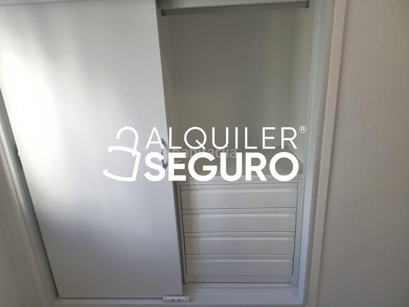 Foto f0908566-7cdc-4956-a5f1-7a3798bb4508. Lloguer pis amb aparcament piscina a La Hacienda - Nueva Andalucía Dos Hermanas