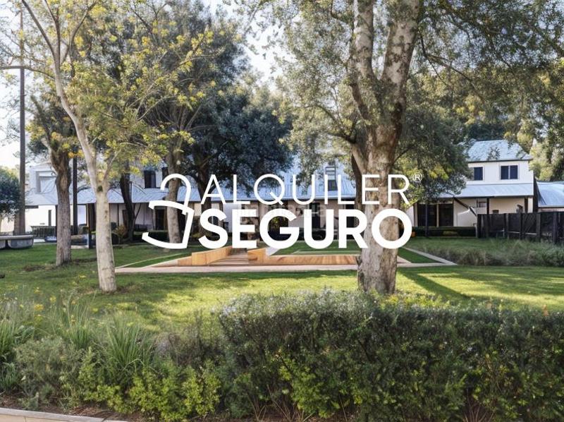 Foto 48f7e438-0399-4e3c-ade0-61ce123cec64. Location appartement avec parking piscine dans La Hacienda - Nueva Andalucía Dos Hermanas