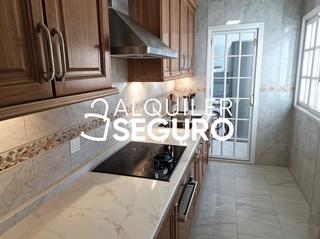 Location Appartement  Urbanización parque giralda. Piso c urbanización parque giralda  dos hermanas