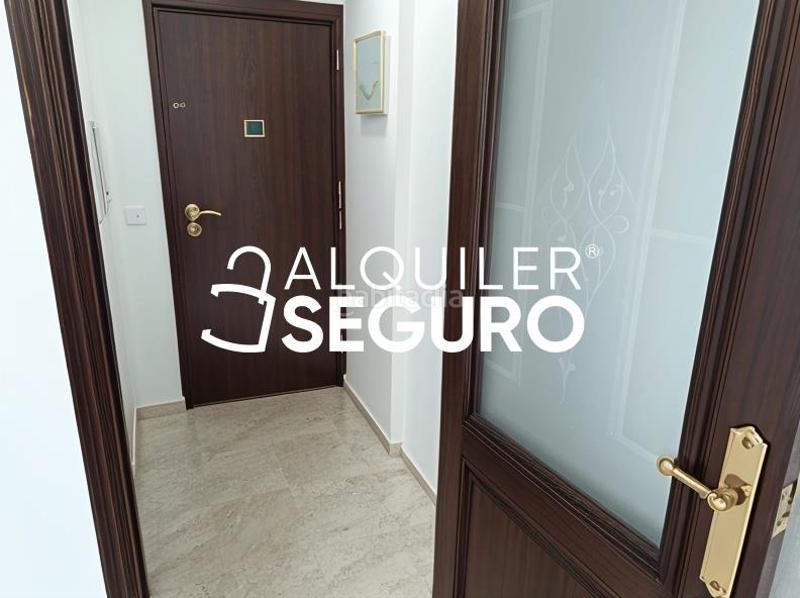 Foto 6e0dd5c4-0598-4f29-89a8-76ddb6110671. Miete etagenwohnung mit parking pool in La Hacienda - Nueva Andalucía Dos Hermanas