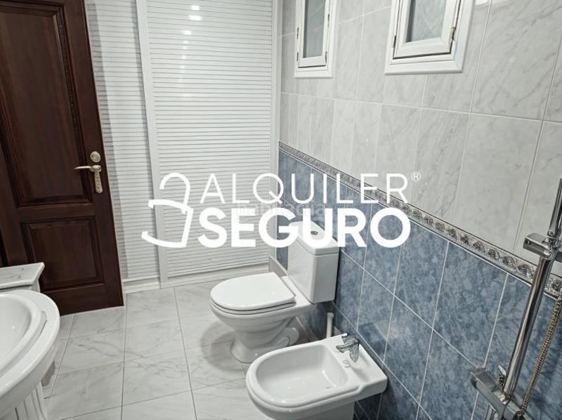 Foto 265f2304-591f-4d74-9d22-7334c7fd333a. Rent flat with parking pool in La Hacienda - Nueva Andalucía Dos Hermanas