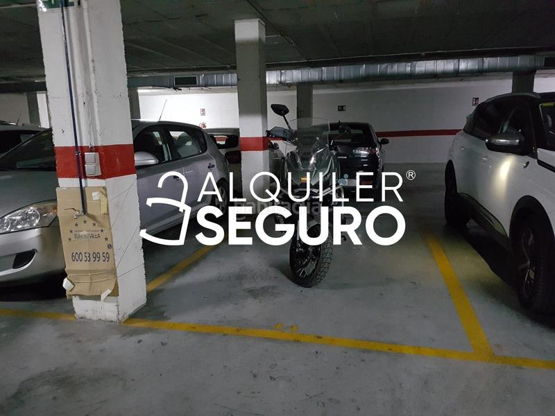 Foto 69324697-d64f-4000-bbe7-ea9b9a39e1fd. Rent flat with parking pool in La Hacienda - Nueva Andalucía Dos Hermanas