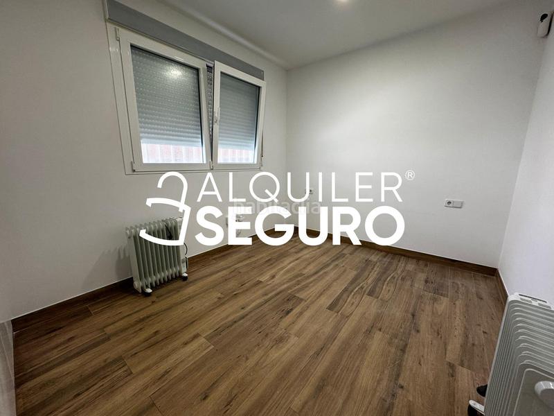 Foto 927c0652-3f7d-4588-b776-91d6d4d35edd. Alquiler piso  c algaba en San Isidro Madrid