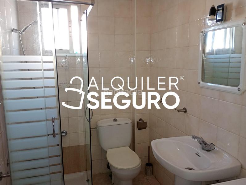 Foto 0074fa16-76b7-4e43-bd08-acd3bb5b6fad. Alquiler ático  pje. mármoles en Perchel Norte Málaga