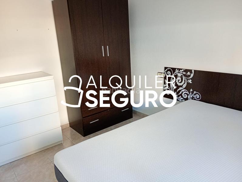 Foto a310c2e5-1629-486d-8692-0023fb746b13. Alquiler ático  pje. mármoles en Perchel Norte Málaga