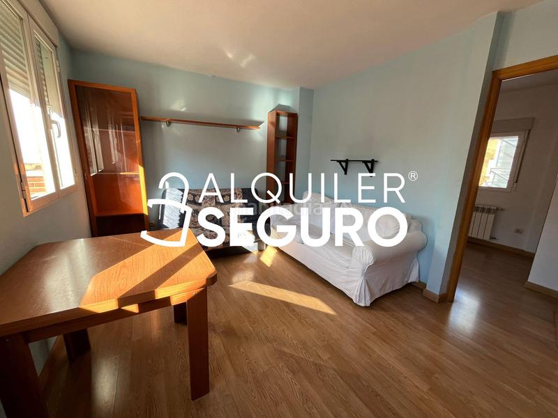 Foto 02313f4b-89d1-46e7-9f8b-a1f17405d6af. Alquiler ático  c pico cebollera en San Diego Madrid