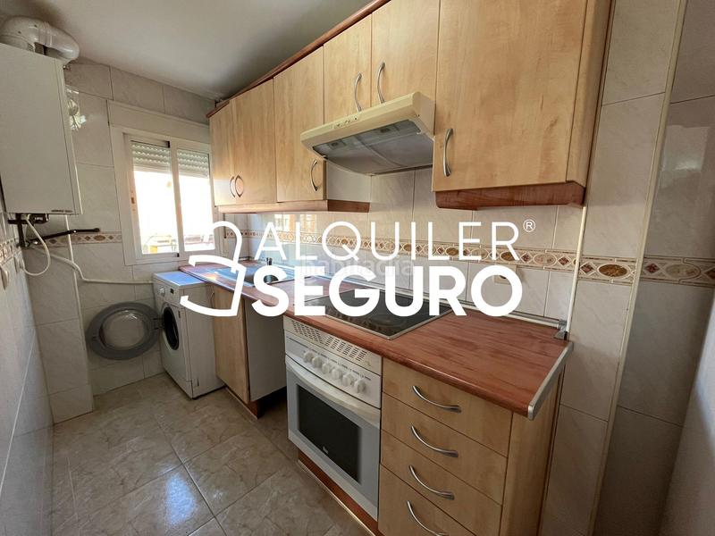 Foto 0c24c0d8-abd4-4c92-b328-f14b89f11d4f. Alquiler ático  c pico cebollera en San Diego Madrid