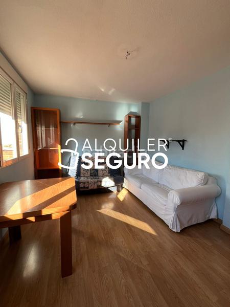 Foto a468c5f8-ee2c-40e5-bfab-6afad6f2c6e4. Location attique avec chauffage dans San Diego Madrid