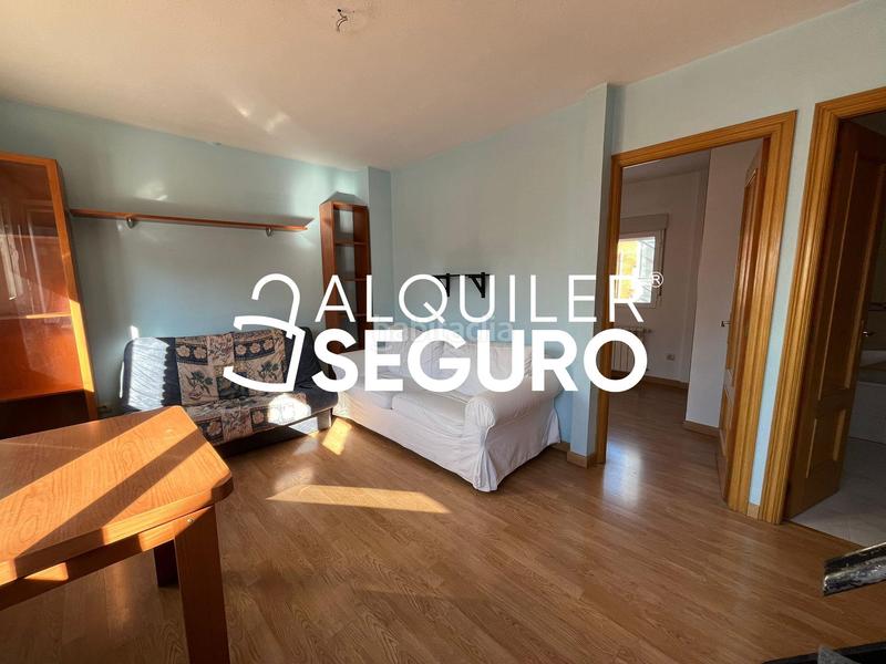 Foto 55eca23e-8a29-4a98-954f-a9b8b89db1f4. Rent penthouse with heating in San Diego Madrid