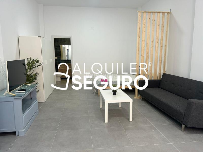 Foto c669beb3-9d56-4965-83f2-ce5bb5ad99ce. Alquiler estudio  pje. unión en La Unión - Cruz de Humilladero - Los Tilos Málaga