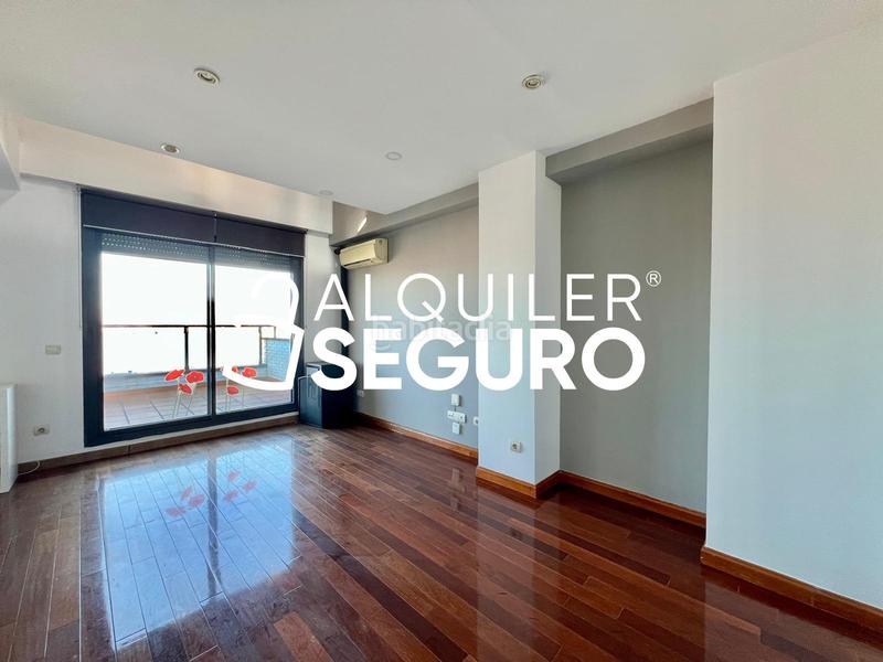 Foto 6846def7-4b78-4120-a661-750a84d9a179. Affitto attico con riscaldamento parcheggio in Cuatro Caminos - Azca Madrid