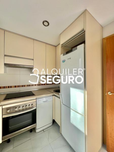 Foto 918fe15e-7aca-41e2-9db0-deee91c4184d. Lloguer àtic amb calefacció aparcament a Cuatro Caminos - Azca Madrid