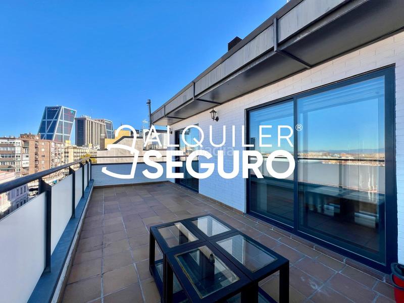 Foto 5a6bee66-c39b-4456-86c6-83bf03be3089. Location attique avec chauffage parking dans Cuatro Caminos - Azca Madrid