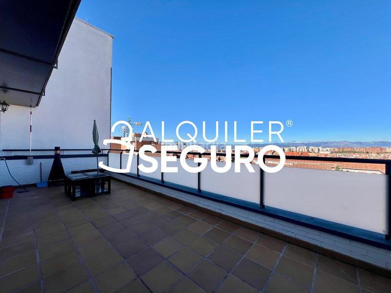 Foto 5fb45dfd-05eb-47dd-bef4-33c9d56b0953. Location attique avec chauffage parking dans Cuatro Caminos - Azca Madrid