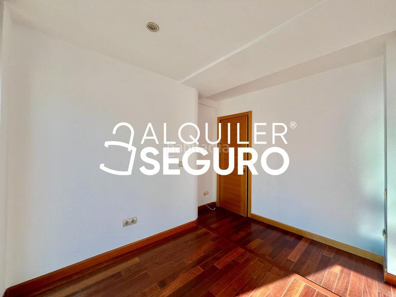 Foto d0947245-a4c7-40c7-9f6f-12ade1d869a6. Location attique avec chauffage parking dans Cuatro Caminos - Azca Madrid