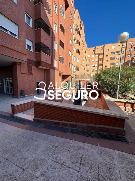 Foto fb760b8f-fbe9-40d0-bf9c-385cc9164b2e. Affitto appartamento con riscaldamento parcheggio in Madrid