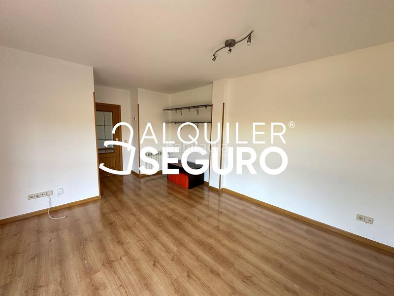 Foto 6e0401d5-9ab2-4182-a2d3-3dea16500443. Location appartement avec chauffage parking dans Ambroz Madrid