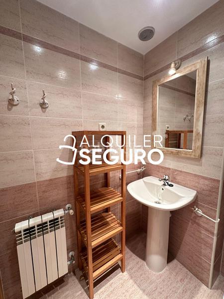 Foto 88f9ba66-3244-4616-a33a-d94376c5e950. Location appartement avec chauffage parking dans Ambroz Madrid