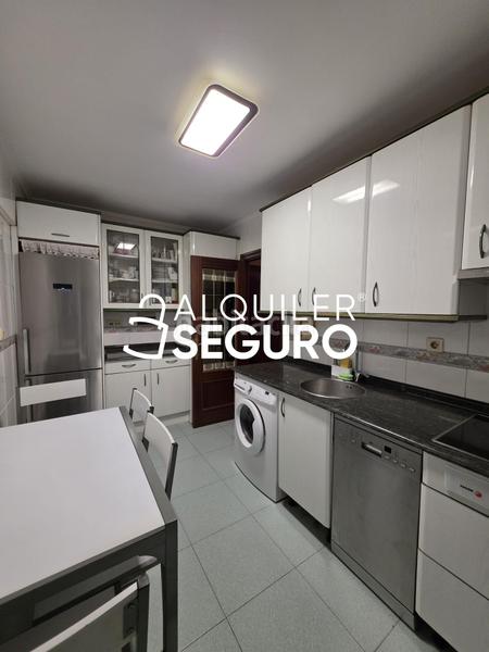 Foto 6e2b840d-9dfa-4143-bccd-e835c707f4ed. Affitto appartamento con riscaldamento in Aldekoena-Artatzagana-Sarriena Leioa