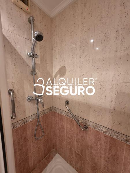 Foto 8a84e6a1-73cb-4c6e-912e-7961d34b64da. Alquiler piso  c ikea en Aldekoena-Artatzagana-Sarriena Leioa