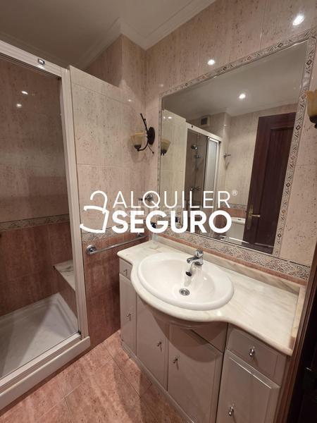 Foto db1022c1-bbc0-460b-aa86-dd5a6ef784ea. Rent flat with heating in Centro Urbano-Hirigunea Leioa