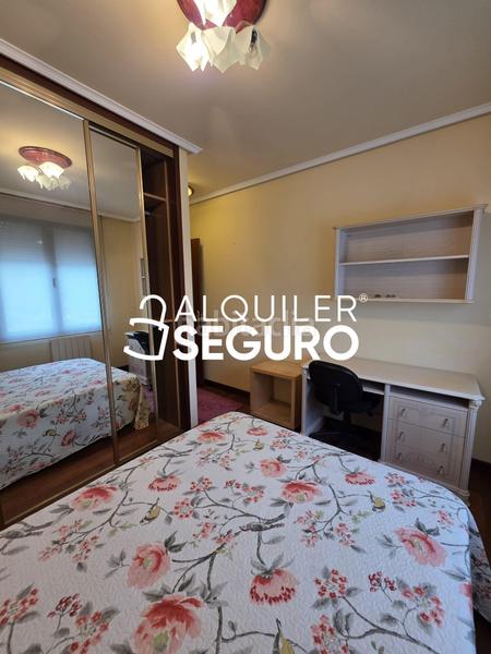 Foto 5d68d2c3-a933-4dd8-9377-e2e815bceee2. Affitto appartamento con riscaldamento parcheggio in Castro - Urdiales