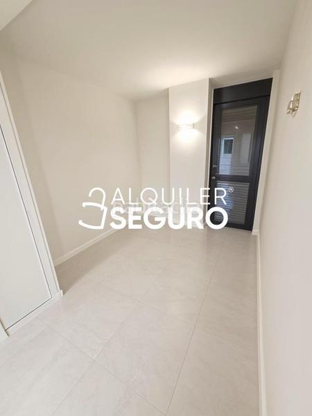 Foto fceadb8c-5bf2-4c48-ac9c-0e5f85180736. Affitto appartamento con riscaldamento parcheggio piscina in Alcalá de Henares